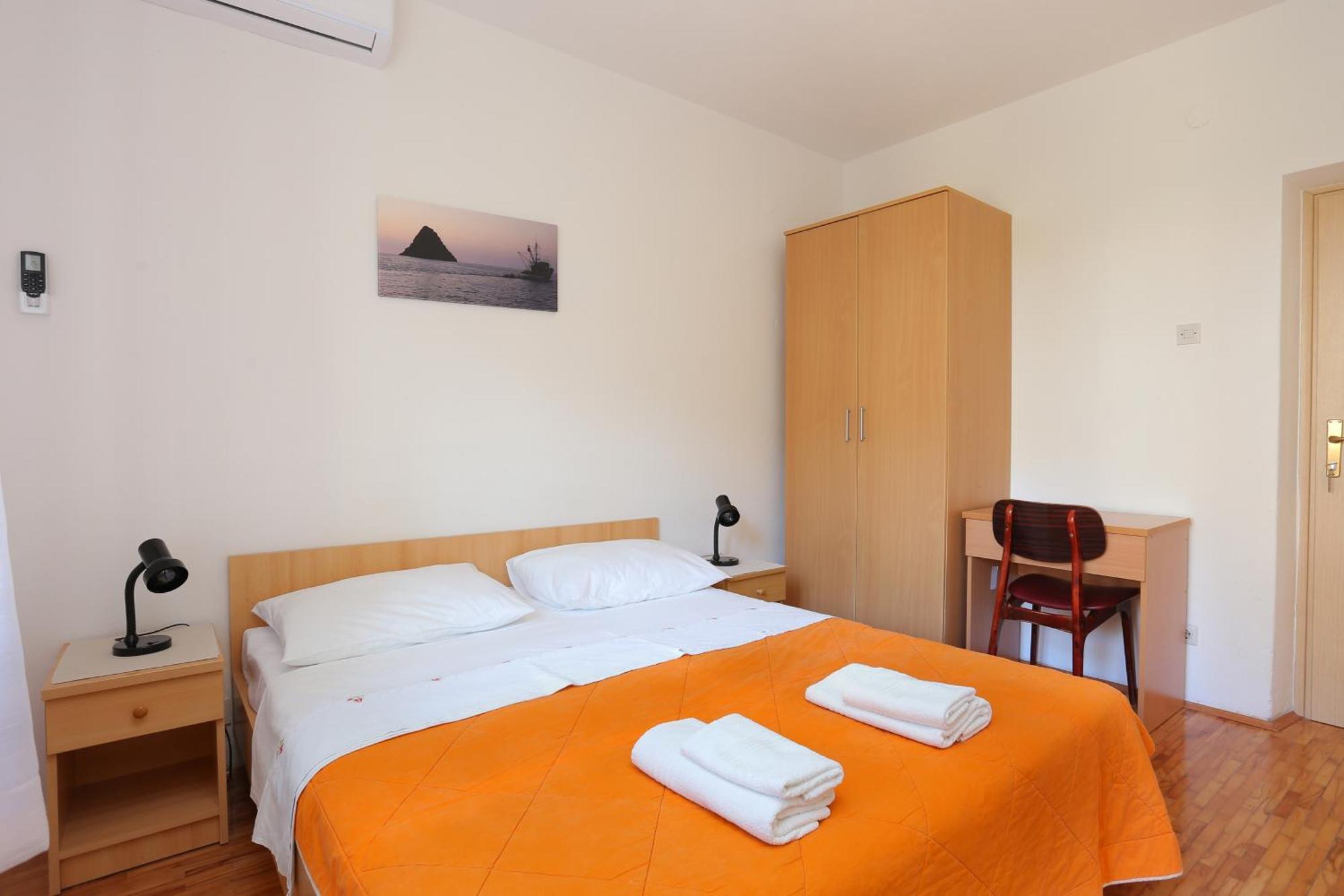 Apartments By The Sea Igrane, Makarska - 6653 Rum bild