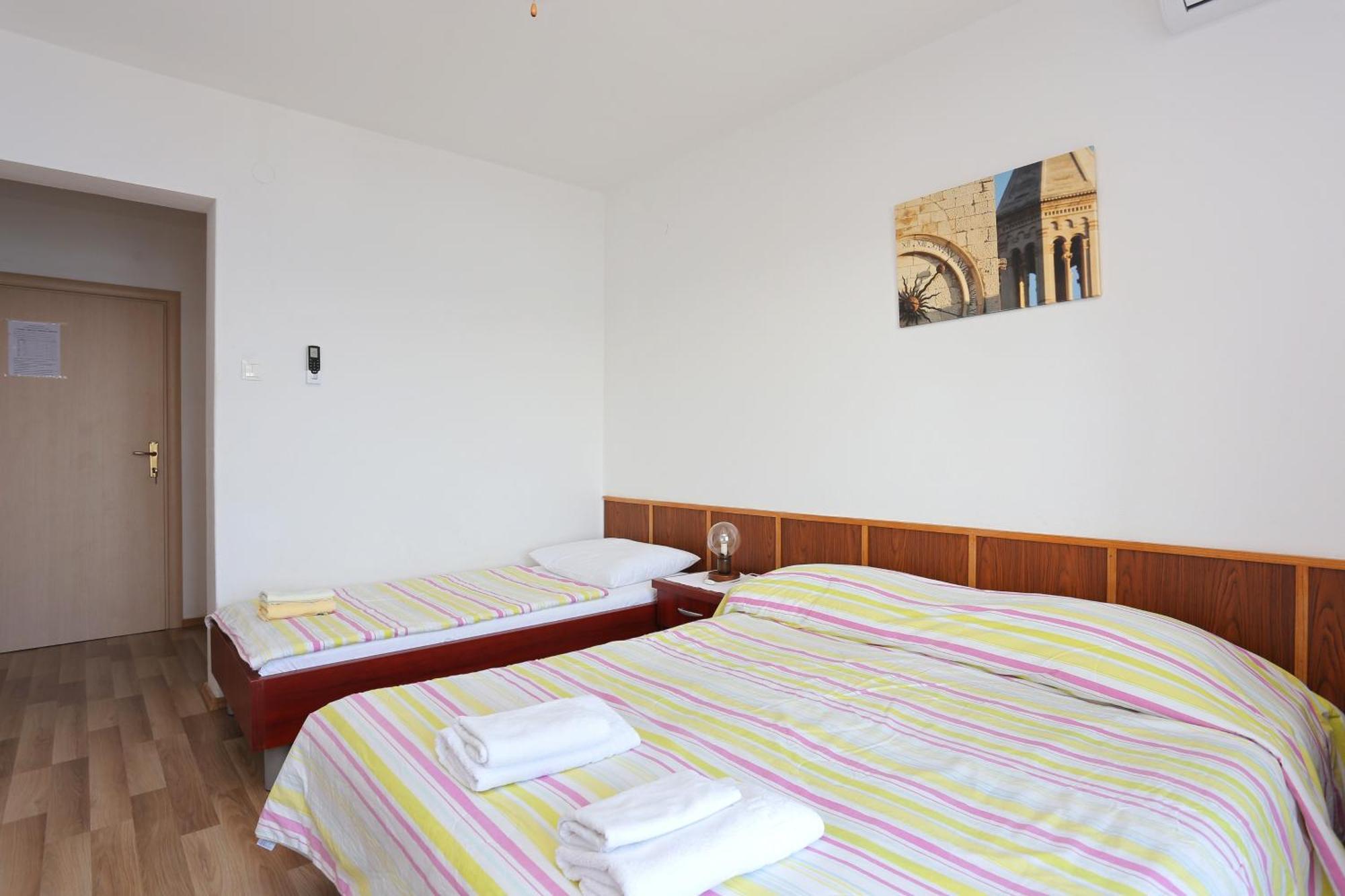 Apartments By The Sea Igrane, Makarska - 6653 Rum bild